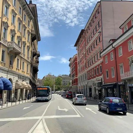 Lägenhet Relax A Due Passi Dal Centro! Wifi Gratis